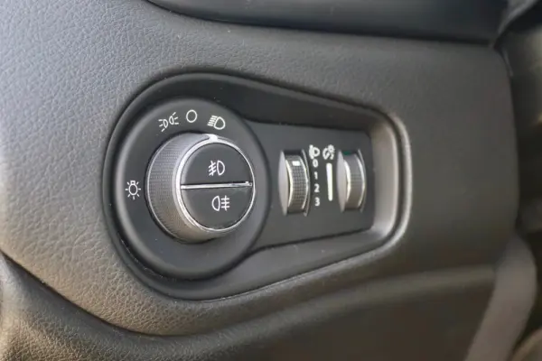 Jeep Renegade 1.6 MJD Limited 16