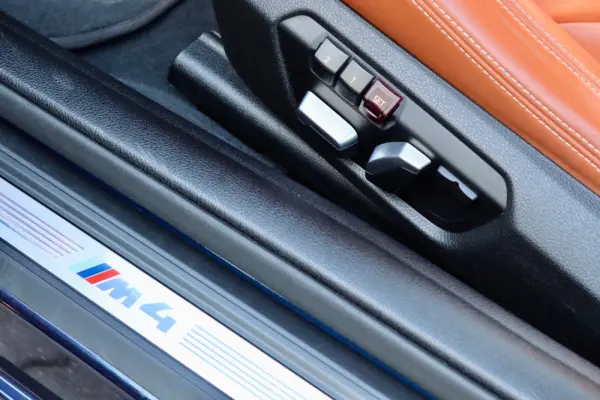BMW M4 Auto 20