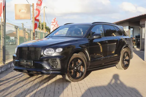 Bentley Bentayga V8 S Black Edition 1