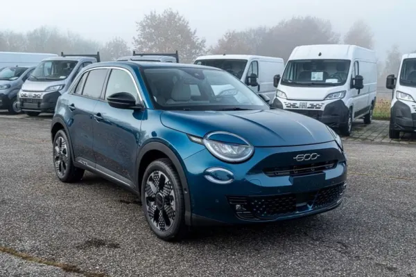 Fiat 600e 54 kWh La Prima 3