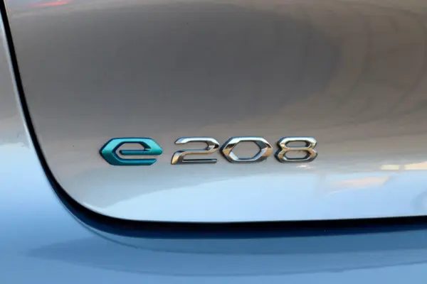 Peugeot e-208 50 kWh Allure 14