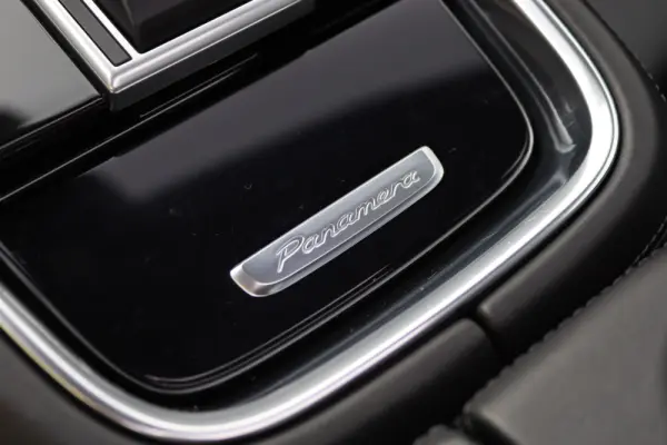 Porsche Panamera 4S Diesel 32