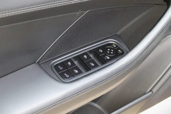 Porsche Panamera 4S Diesel 24