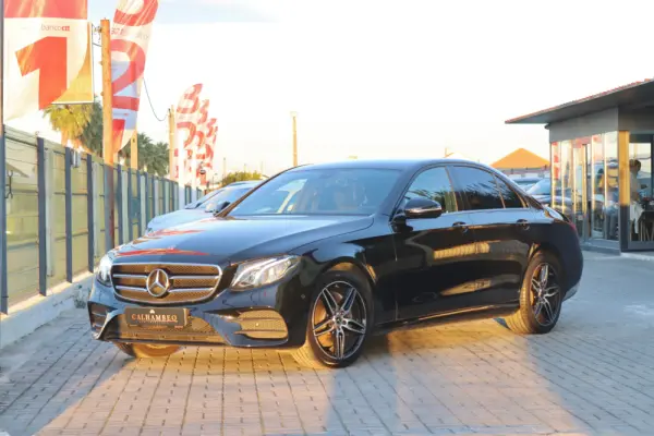 Mercedes-Benz E 220 d AMG Line 1