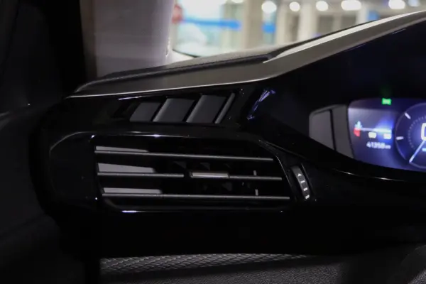 Peugeot 308 1.2 PureTech Active Pack 18