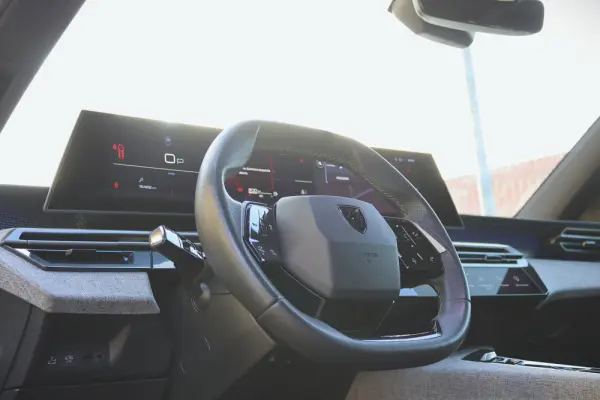 Peugeot 3008 1.2 Hybrid GT e-DCS6 12
