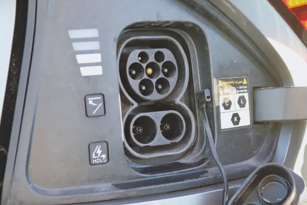 Kia EV6 84-kWh Air 8