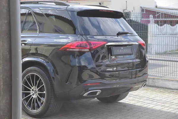 Mercedes-Benz GLE 300 d 4Matic 9G-TRONIC AMG Line 14