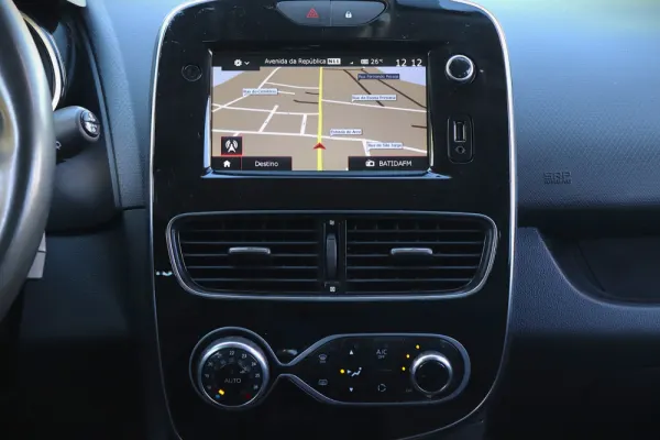 Renault Clio Sport Tourer 0.9 TCe Zen 12