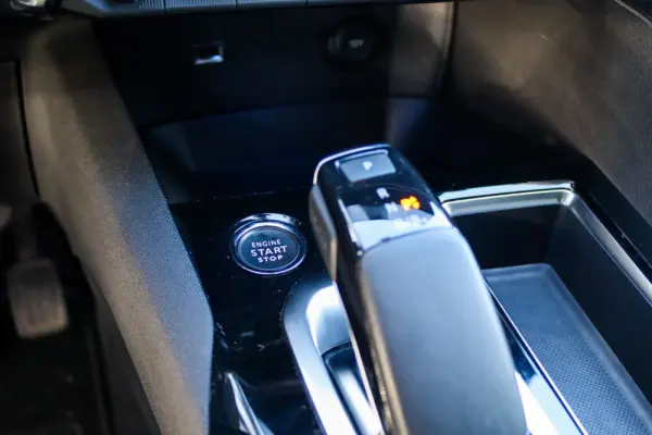 Peugeot 3008 1.6 Hybrid Allure Pack e-EAT8 17