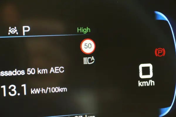 BYD Dolphin Surf 43.2 kWh Boost 6