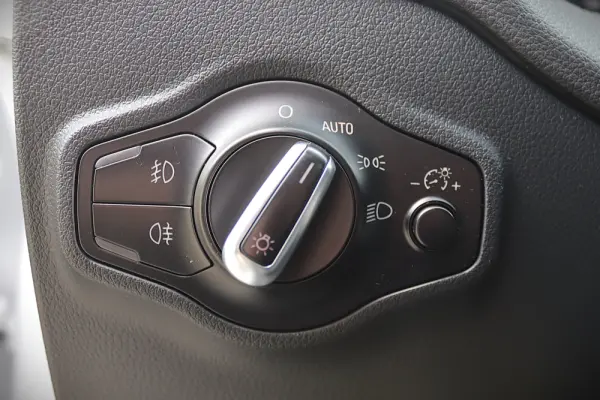 Audi Q5 2.0 TDI quattro S-line S-tronic 28