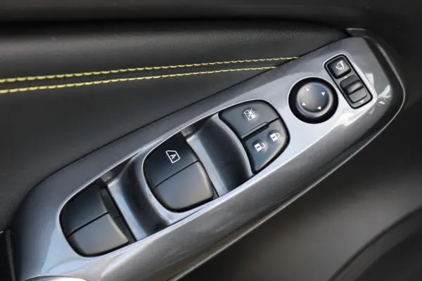 Nissan Juke 1.0 DIG-T Kiiro.DCT 19