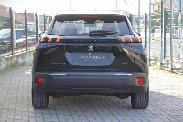 Peugeot e-2008 50 kWh GT 6