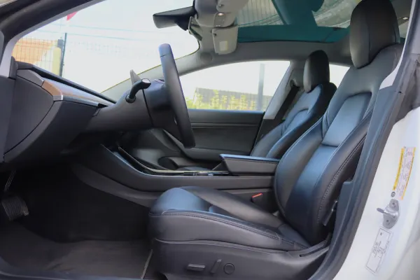 Tesla Model 3 Standard Range Plus RWD 15