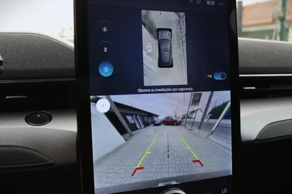 Ford Mustang Mach-E 75.7 kWh Base 6