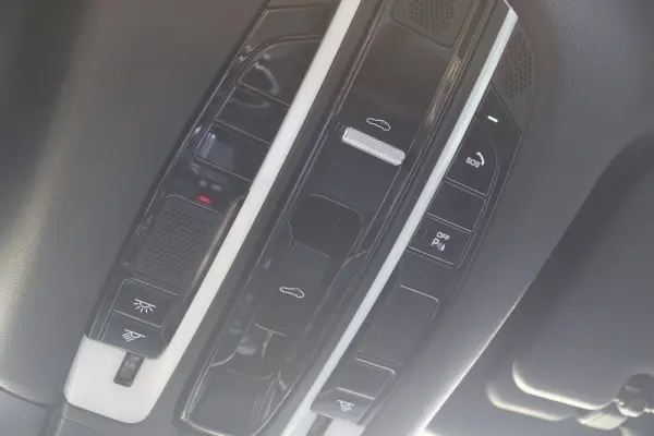 Porsche Cayenne E-Hybrid 30