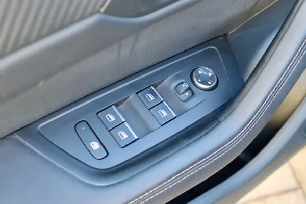 Peugeot 508 SW 1.6 Hybrid GT e-EAT8 20