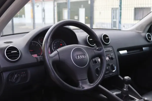 Audi A3 2.0 TDI Attraction 10