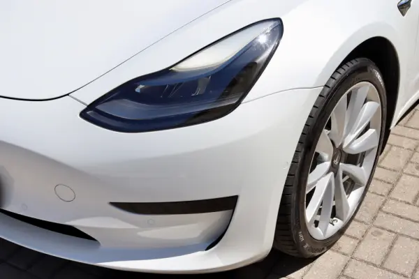 Tesla Model 3 Standard Range Plus RWD 14