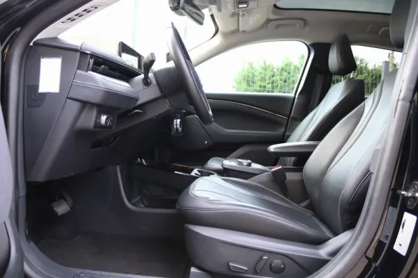 Ford Mustang Mach-E 75.7 kWh Base 20