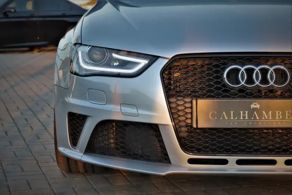 Audi RS4 Avant 4.2 FSi quattro S tronic 9
