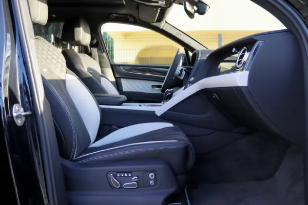 Bentley Bentayga V8 S Black Edition 43