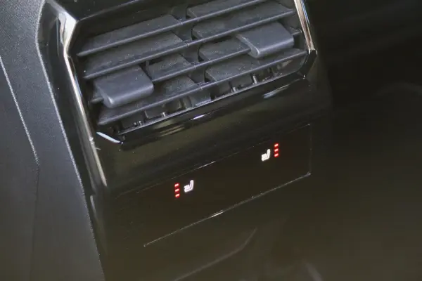Peugeot 3008 1.2 Hybrid GT e-DCS6 7