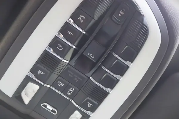 Porsche Cayenne S E-Hybrid 27