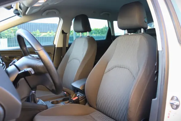 SEAT Leon ST 1.6 TDI Style Ecomotive 14