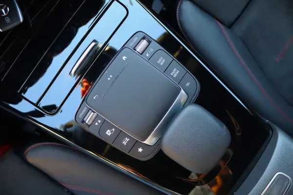 Mercedes-Benz CLA 250 e 8G-DCT Edition AMG Line 24