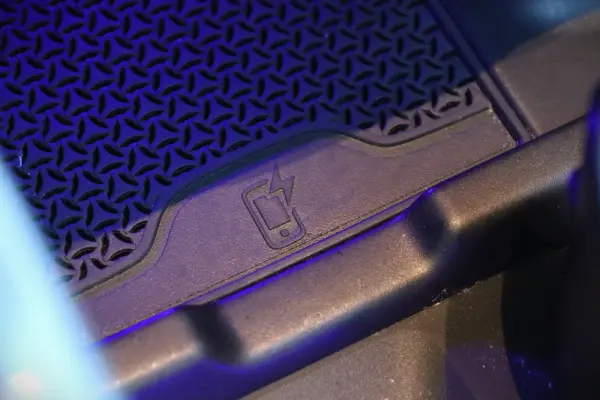 Mercedes-Benz GLC 300 e 4Matic 9G-TRONIC Avantgarde Advanced 31