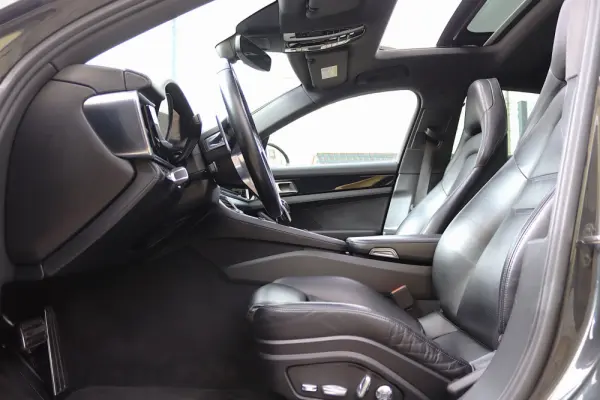 Porsche Panamera 4S Diesel 19