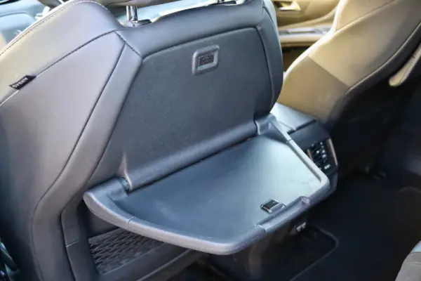 Peugeot 5008 1.2 PureTech GT EAT8 7