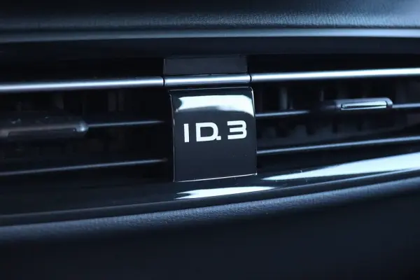 Volkswagen ID.3 58 kWh Pro 18