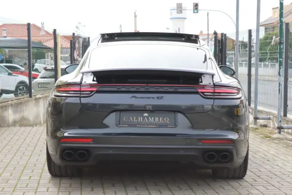 Porsche Panamera 4S Diesel 9