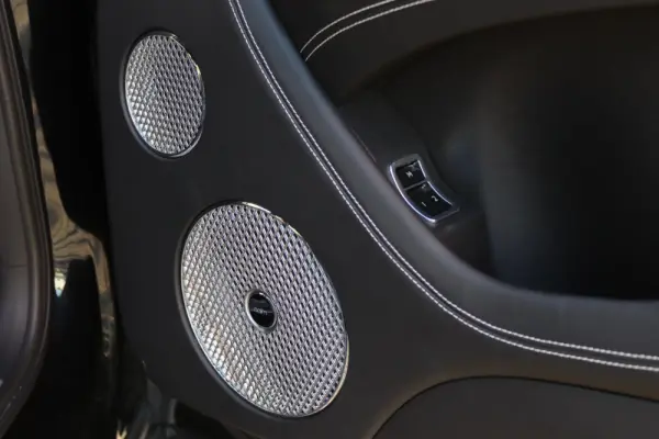 Bentley Bentayga V8 S Black Edition 59