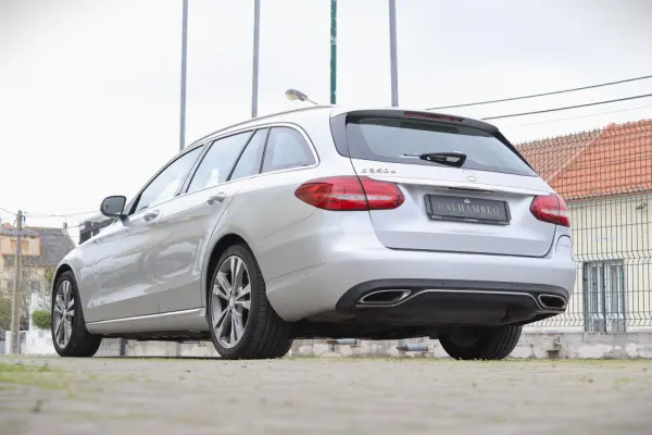 Mercedes-Benz C 350 e 23