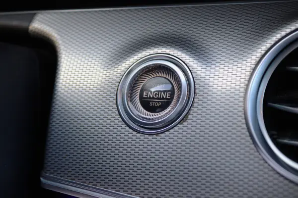 Mercedes-Benz E 220 d AMG Line 23