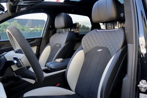 Bentley Bentayga V8 S Black Edition 19