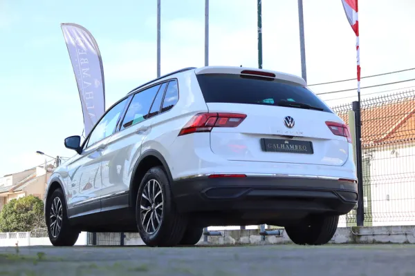 Volkswagen Tiguan 1.5 TSI Confortline 9