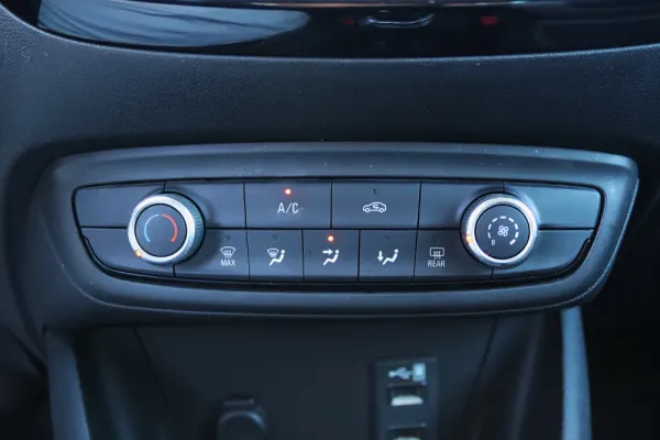 Opel Crossland X 1.2 T 120 Anos 20