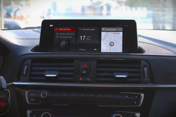 BMW M2 CS Auto 24
