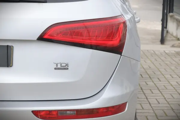 Audi Q5 2.0 TDI quattro S-line S-tronic 14