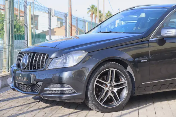 Mercedes-Benz C 250 d AMG Line Aut. 10