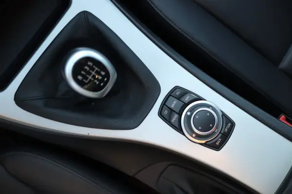 BMW 318 d Sport Line 21