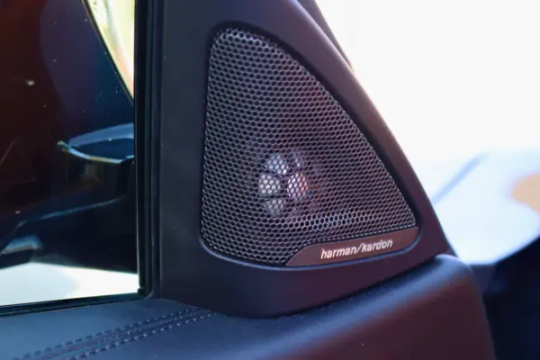BMW M4 Auto 6