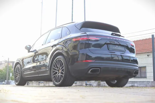 Porsche Cayenne E-Hybrid 10