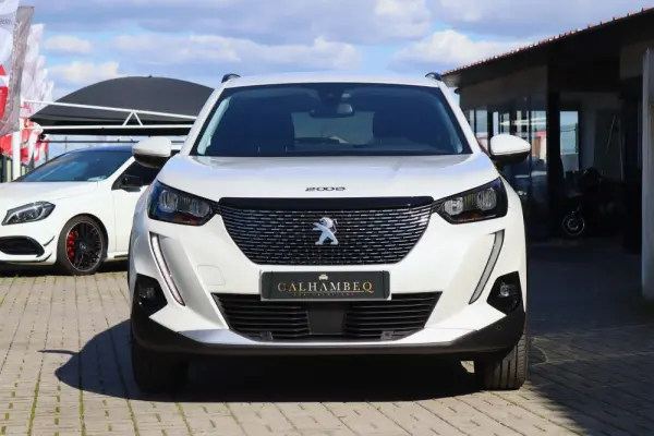 Peugeot 2008 1.5 BlueHDi Allure EAT8 2