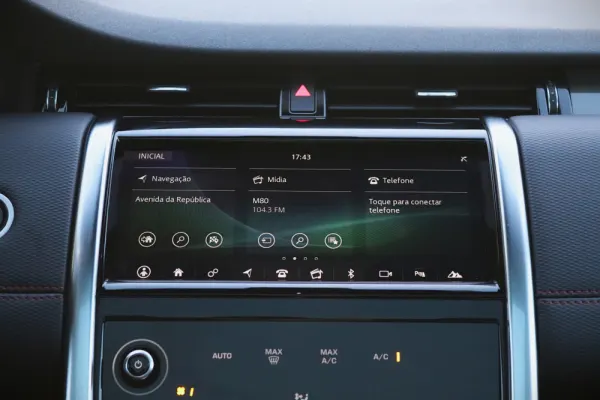 Land Rover Discovery Sport 1.5 I3 P300e AWD Dynamic SE 34